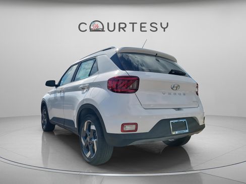 New 2026 Hyundai Venue SEL image 2