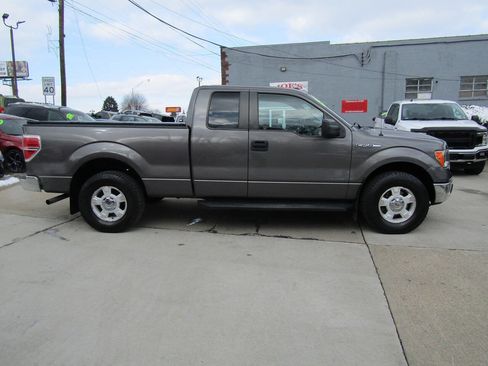 Used 2012 Ford F150 XLT w/ Trailer Tow Pkg image 5