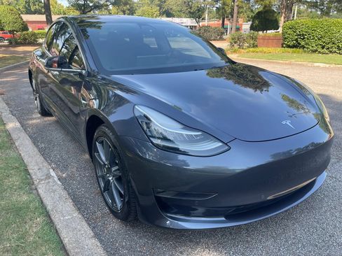 Used 2018 Tesla Model 3 Long Range AWD/4WD image 7