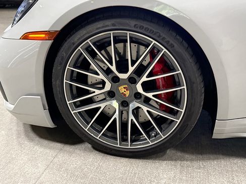 Certified 2022 Porsche 911 Turbo S image 39