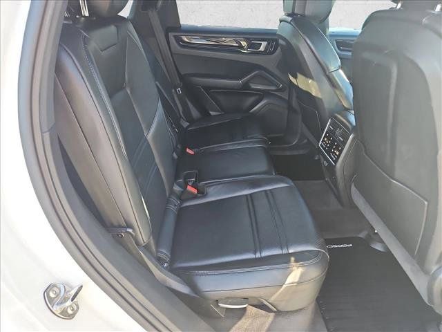 Used 2021 Porsche Cayenne AWD/4WD image 21