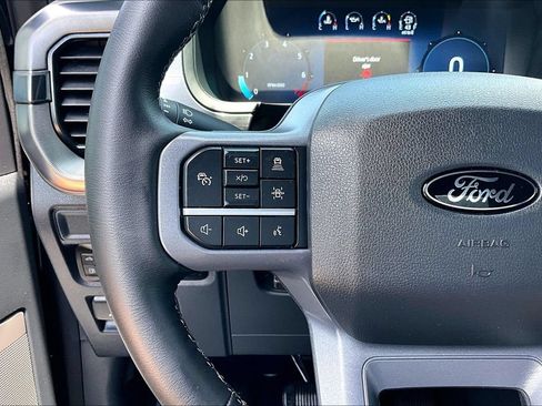 Used 2025 Ford F150 Lariat w/ Equipment Group 501A Mid AWD/4WD image 19