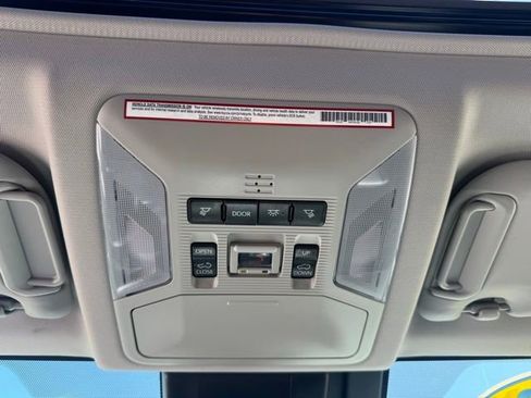 Used 2020 Toyota RAV4 Limited w/ Limited Grade Weather Package AWD/4WD image 33