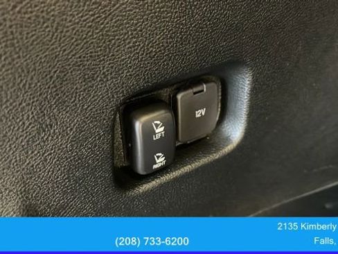 Used 2022 Ford Edge ST-Line w/ Cold Weather Package image 44