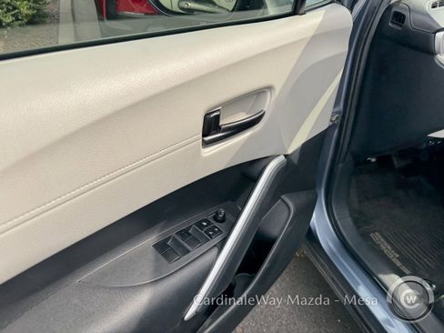 Used 2023 Toyota Corolla Cross L FWD image 10
