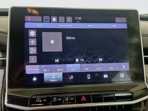 Used 2022 Jeep Compass Latitude image 21