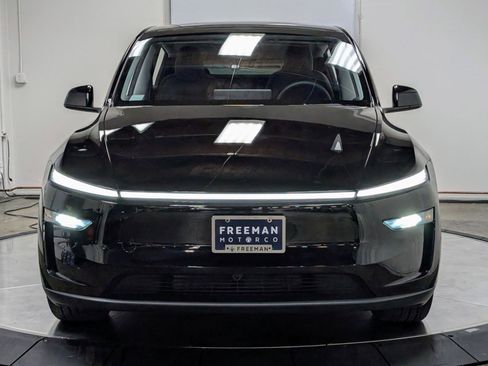 Used 2026 Tesla Model Y Premium image 3