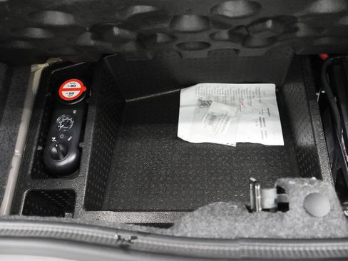 Used 2020 Dodge Challenger SRT Hellcat Redeye image 27