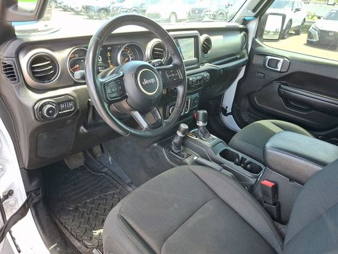 Used 2020 Jeep Wrangler Sport AWD/4WD image 11