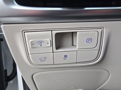 New 2026 Hyundai Tucson Limited image 18