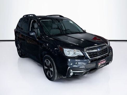 Used 2017 Subaru Forester 2.5i Limited image 3