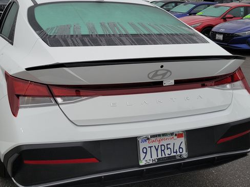 Certified 2025 Hyundai Elantra Sport image 23