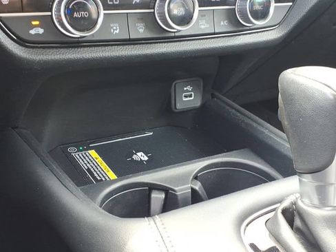 Certified 2024 Honda HR-V EX-L image 18