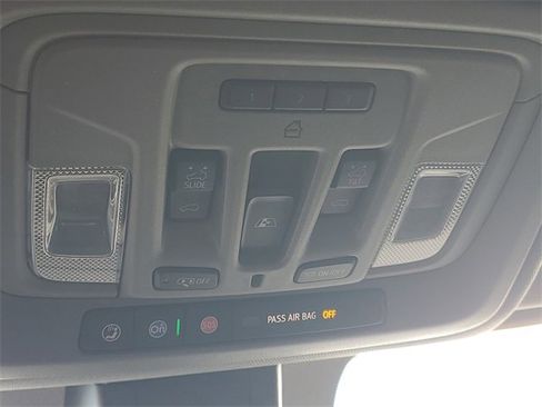 Certified 2022 GMC Sierra 1500 Denali w/ Denali Reserve Package image 32