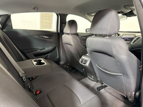 Used 2025 Chevrolet Malibu LT FWD image 29