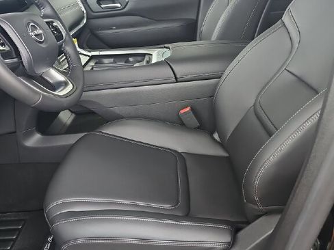 New 2026 Nissan Armada SV image 7