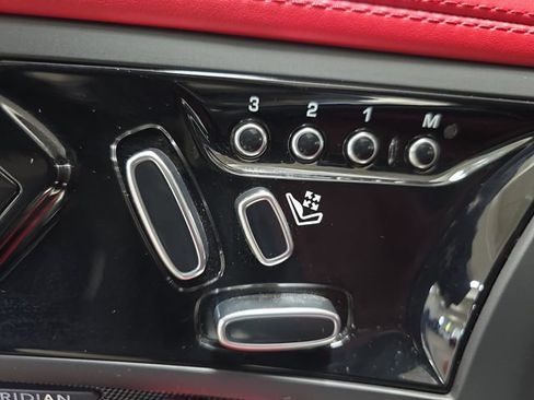 Used 2024 Jaguar F-TYPE R AWD/4WD image 27
