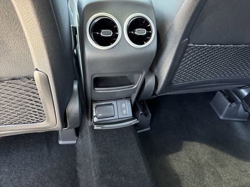 New 2026 Mercedes-Benz GLB 250 image 13
