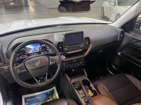 Certified 2022 Ford Bronco Sport Outer Banks w/ Tech Package AWD/4WD image 13