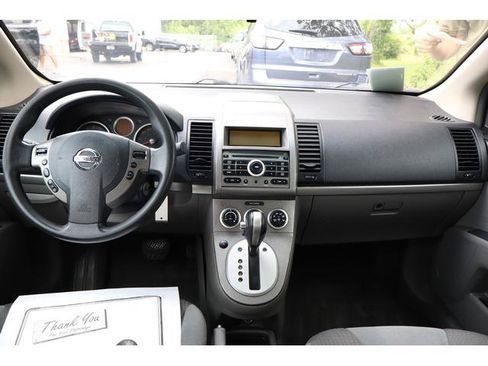 Used 2008 Nissan Sentra 2.0 S FWD image 9