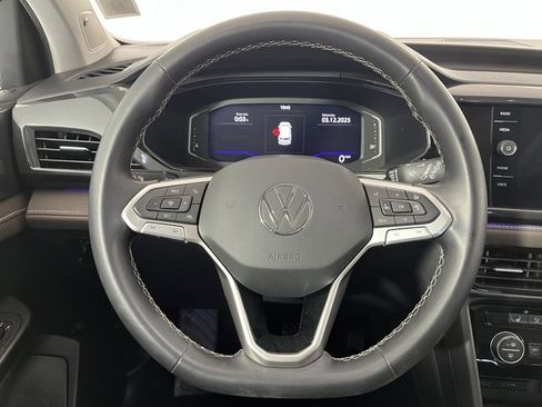 Used 2022 Volkswagen Taos SEL image 12