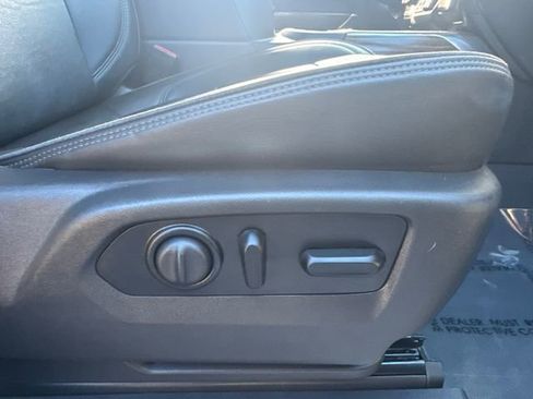 Used 2021 Chevrolet Silverado 1500 High Country w/ Technology Package image 16