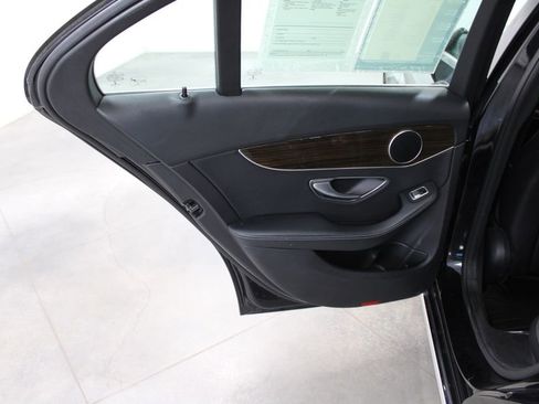 Used 2019 Mercedes-Benz C 300 Sedan image 23