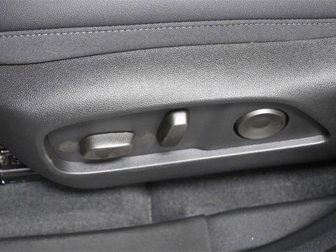 New 2026 Chevrolet Equinox LT w/ Convenience Package II image 14