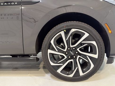 New 2026 Lincoln Navigator Black Label image 29