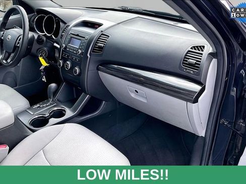 Used 2013 Kia Sorento LX FWD image 15