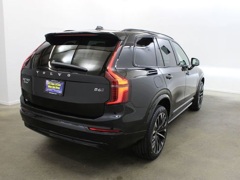 New 2026 Volvo XC90 B6 Ultra w/ Protection Package image 4