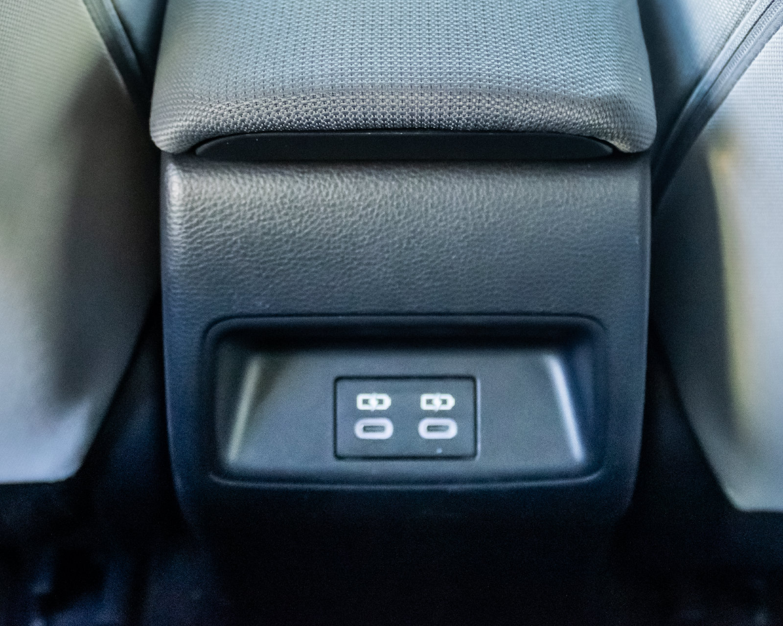 Used 2023 Toyota Corolla LE w/ Carpet Mat Package (TMS) AWD/4WD image 14
