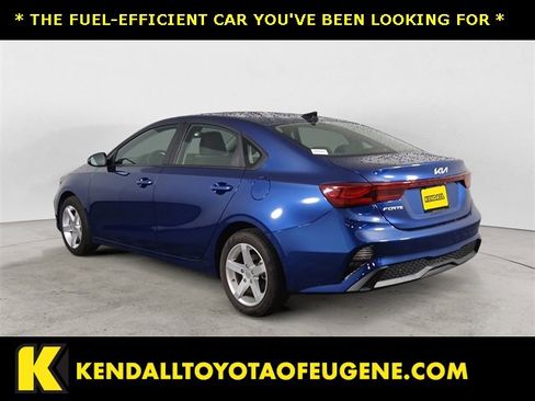 Used 2023 Kia Forte LXS w/ LXS Technology Package image 3