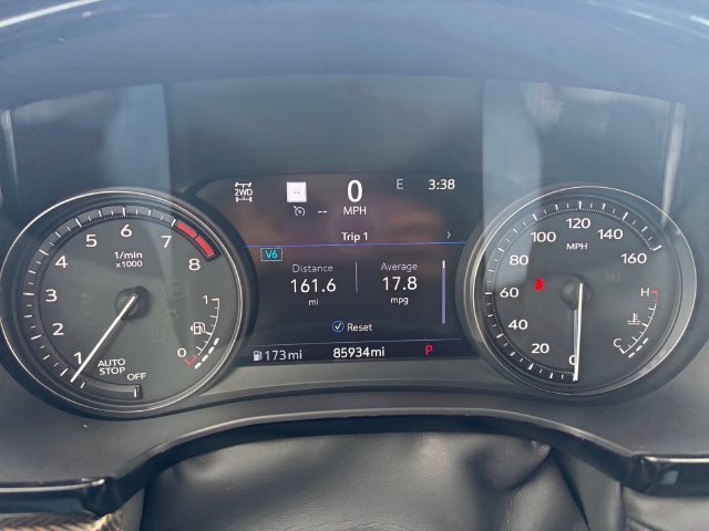 Used 2022 Cadillac XT5 Premium Luxury w/ Platinum Package AWD/4WD image 16