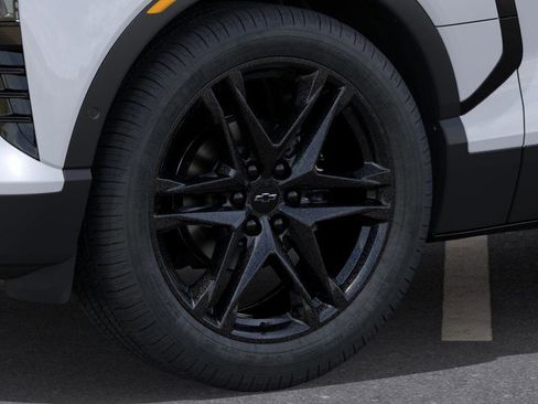 New 2026 Chevrolet Blazer EV LT image 9