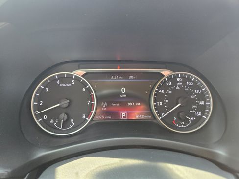 Used 2024 Nissan Sentra SV w/ SV Premium Package FWD image 14