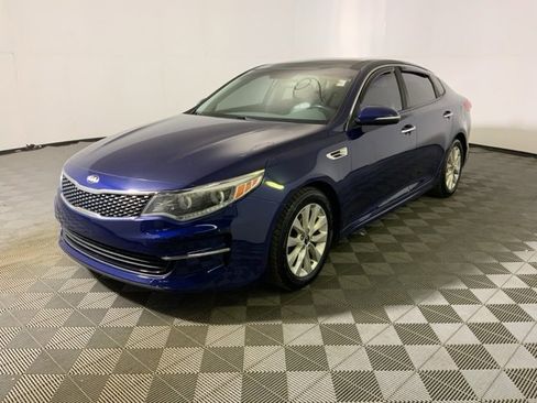 Used 2016 Kia Optima EX w/ Premium Package image 5