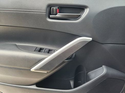 Used 2024 Toyota Corolla Cross AWD Hybrid image 19