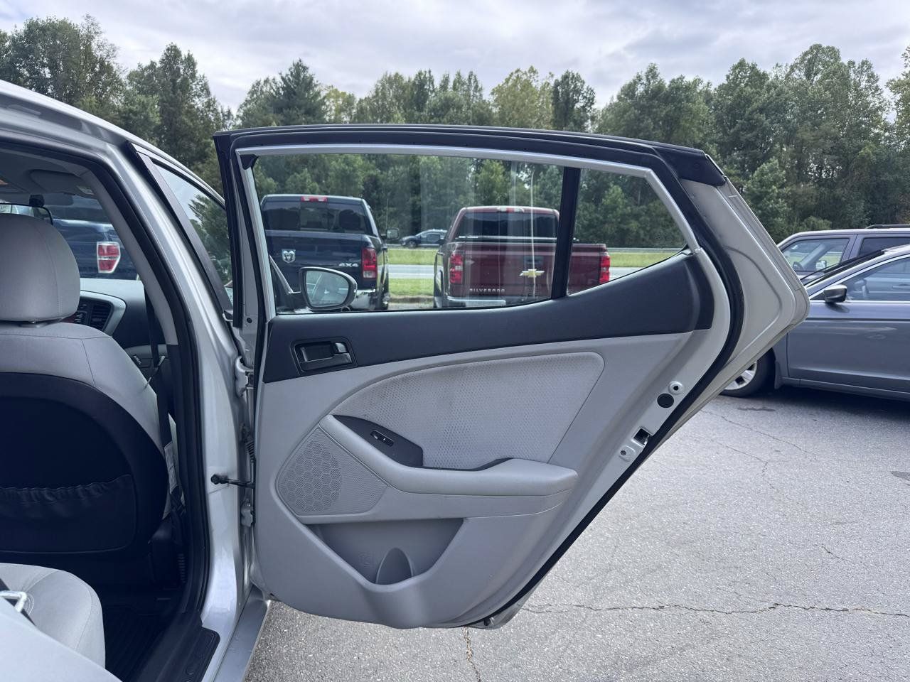 Used 2012 Kia Optima LX FWD image 14