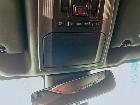 Used 2022 Toyota Highlander XSE image 19