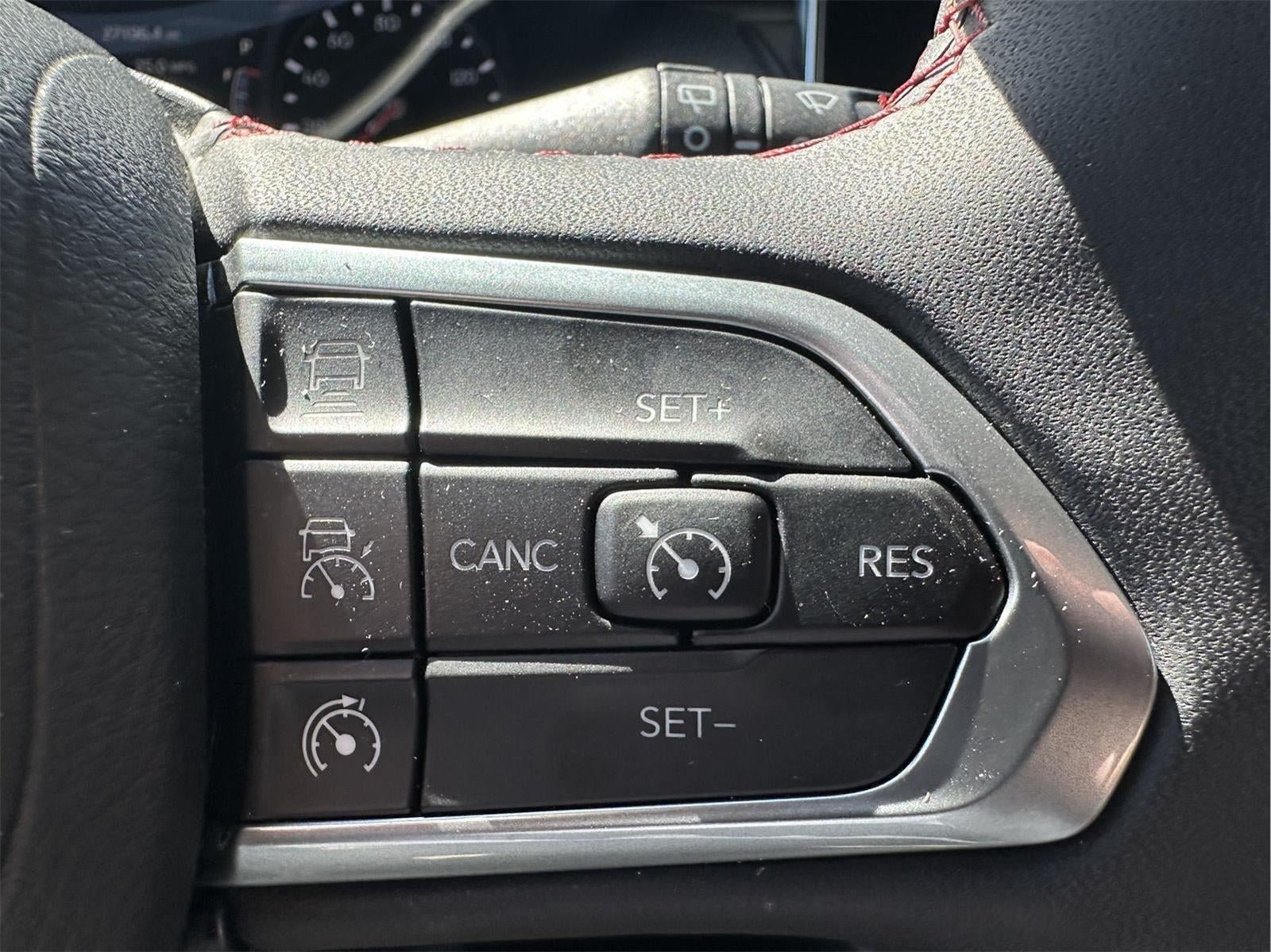 Used 2025 Jeep Compass Trailhawk AWD/4WD image 20