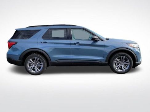 New 2026 Ford Explorer Active image 9