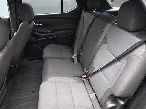 Used 2023 Chevrolet Traverse LT w/ LPO, Floor Liner Package image 18
