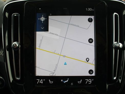 Used 2021 Volvo XC40 T5 R-Design image 40