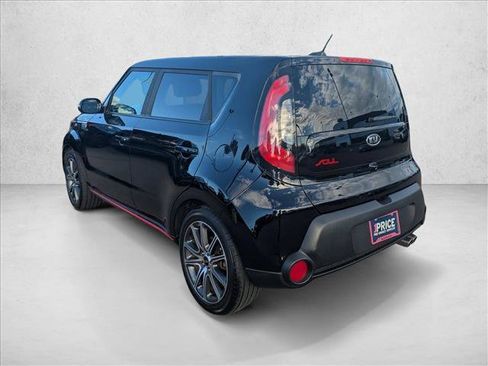 Used 2018 Kia Soul ! FWD image 7