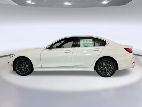 Used 2025 BMW 330i xDrive Sedan w/ Premium Package AWD/4WD image 21