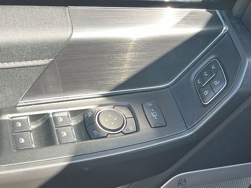 Used 2025 Ford F150 Lariat w/ Equipment Group 501A Mid image 18