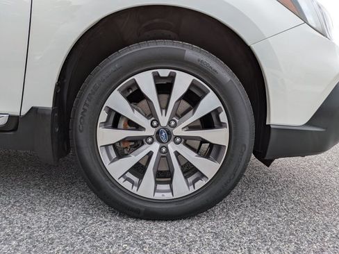 Used 2018 Subaru Outback 2.5i Touring AWD/4WD image 28