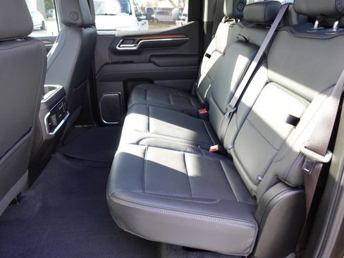 Used 2024 GMC Sierra 1500 Denali w/ Denali Reserve Package AWD/4WD image 29