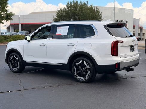 Used 2023 Kia Telluride S FWD image 10